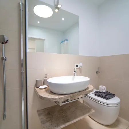 Sirmione بيت للعطل