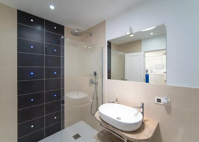 Semesterbostad Sirmione